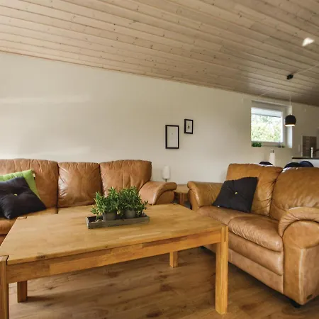 Three-bedroom Holiday In בית נופש Hejls