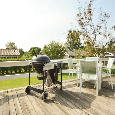 בית נופש Three-bedroom Holiday In Hejls